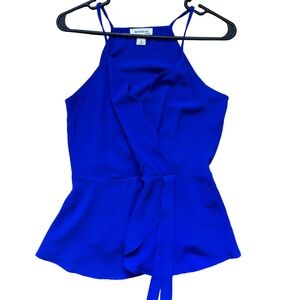 NWOT Monteau M scalloped neck faux tie top blue